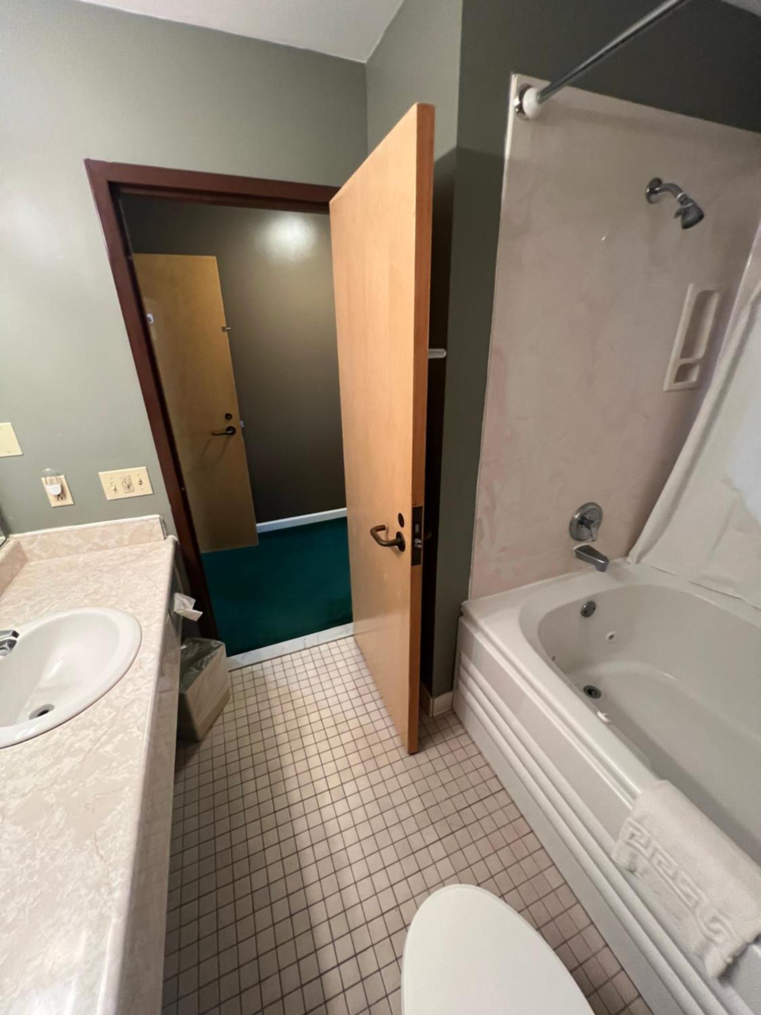 Webb'S Hotel Mayville Zewnętrze zdjęcie